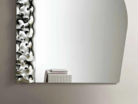 Specchio Lock con inserto in vetro mosso di Capodarte