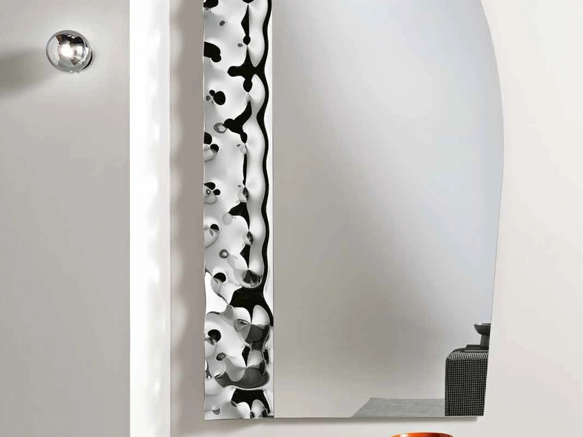 Specchio Lock con inserto in vetro mosso di Capodarte