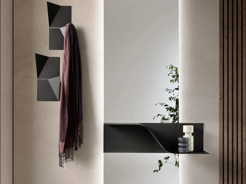 Specchio con mensola Volga di Ikone Casa