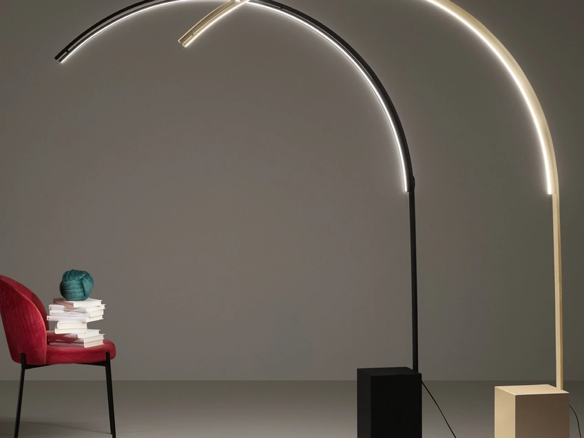 Lampada da terra Biblio in metallo di Ondaluce