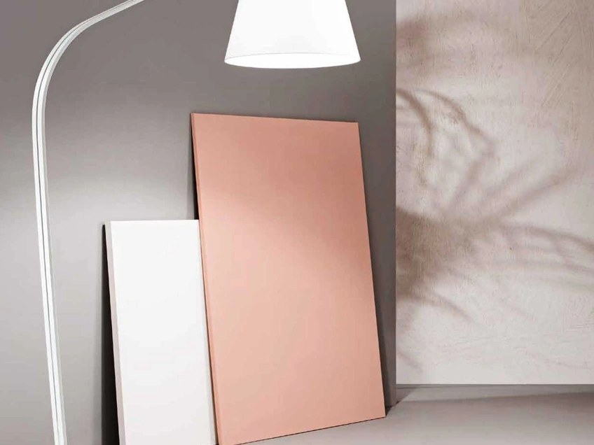 Lampada da terra Liana con struttura in metallo e paralume in PVC rivestito in tessuto di Ondaluce