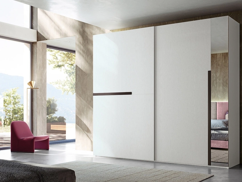 Armadio Orizzonte con ante scorrevoli di RTL Mobili