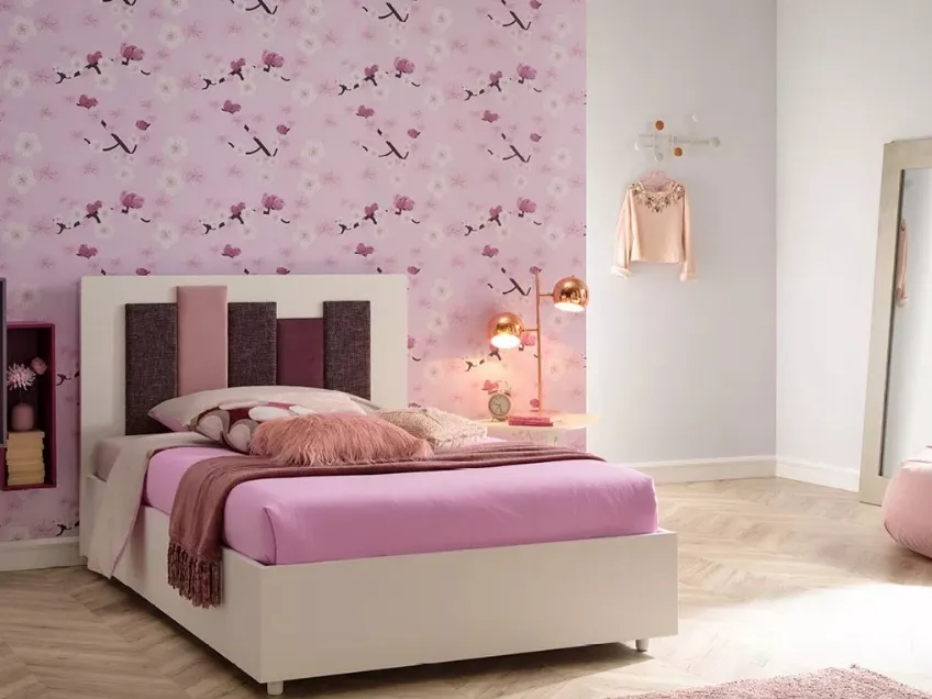 Letto ad una piazza e mezza in melaminico bianco e testiera originale con inserti in tessuto imbottito SC108 di Moretti Compact