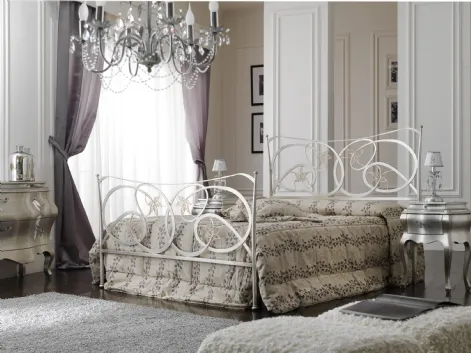 Letto matrimoniale in ferro battuto finitura argento Virginia di Florentiabed