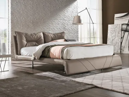 Letto in rovere naturale con testiera Icaro di Cecchini Italia