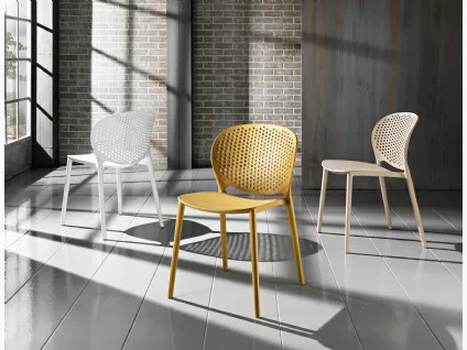 Sedia dalle linee tonde Deva in polipropilene di MaxHome