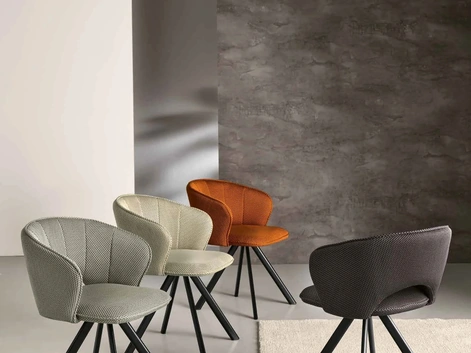 Sedia Gea in tessuto di Capodarte