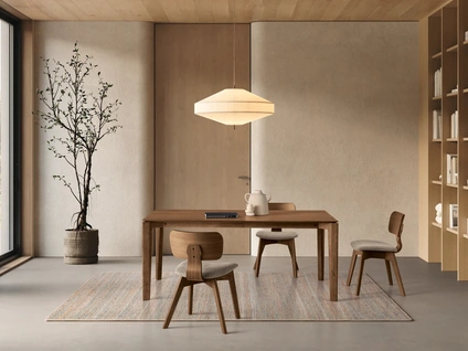 Sedia in legno di gomma con seduta imbottita Kaya di Ikone Casa
