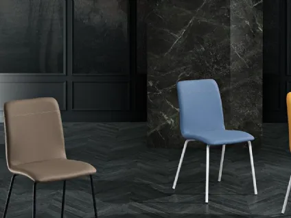 Sedia Viola in ecopelle con gambe in metallo di MaxHome
