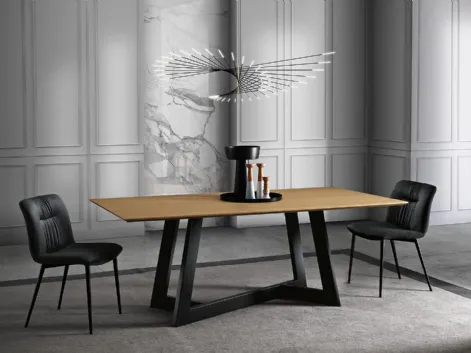 Tavolo Eddy di MaxHome