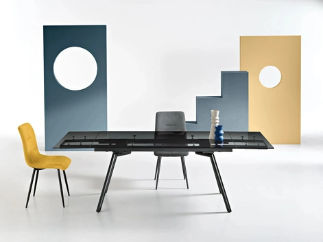 Tavolo allungabile Tao in vetro di Ikone Casa