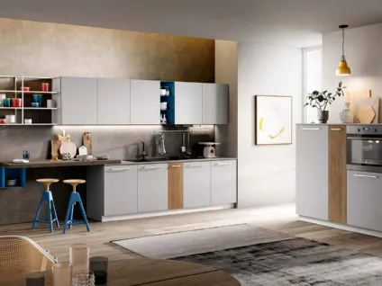 Cucina Moderne Easy laccato Grigio Londra con inserti in noce lineare con penisola di Moretti Cucine