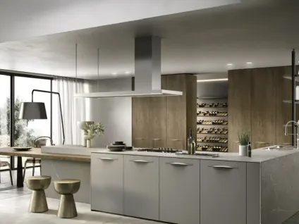 Cucina Moderna con isola Moon 01 in laccato pietra e rovere yuta di Moretti Cucine