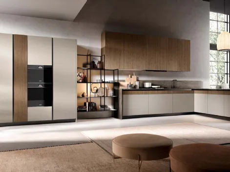 Cucina Moderna Natural Rovere e Laccato Tortora con top in marmo Botticino di Moretti Cucine