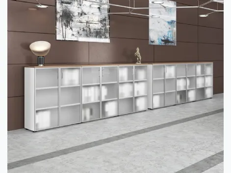 Mobile Ufficio Armadio Archivio Basso Forma in melaminico con ante in vetro di Compir